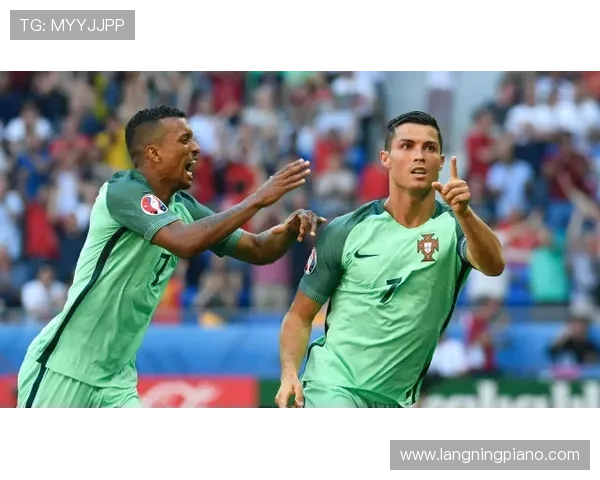 足球界的王者之冠谁是那位带皇冠的明星球员 足球界的王者之冠谁是那位带皇冠的明星球员