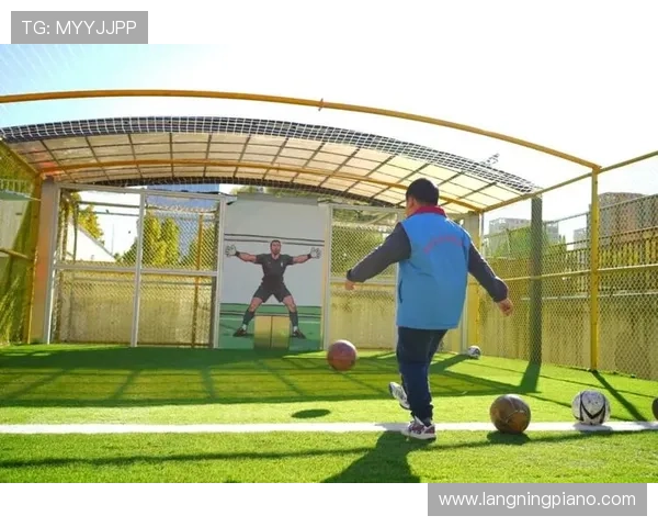 通过图片猜测足球明星的趣味游戏挑战,快来试试你的足球知识吧 通过图片猜测足球明星的趣味游戏挑战,快来试试你的足球知识吧